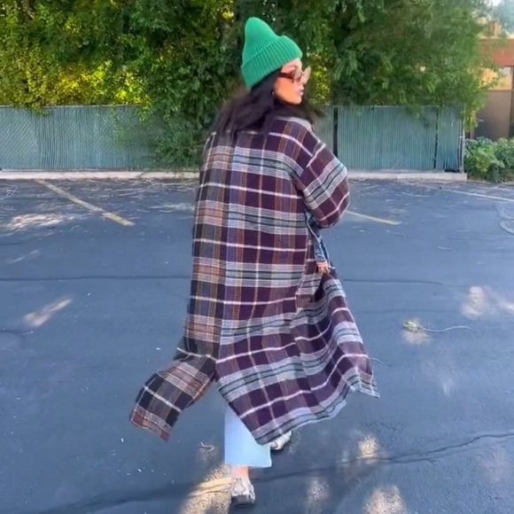 Dressed in LALA Libra Longline Half + Half Coat - Picture 3 of 10